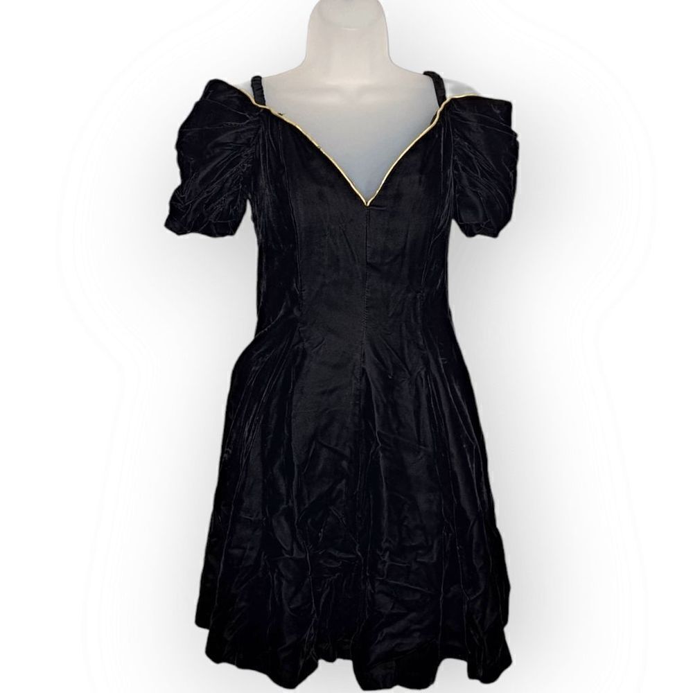 Moda International Vintage 90s Black Velvet Cocktail Dress size 6 Petite